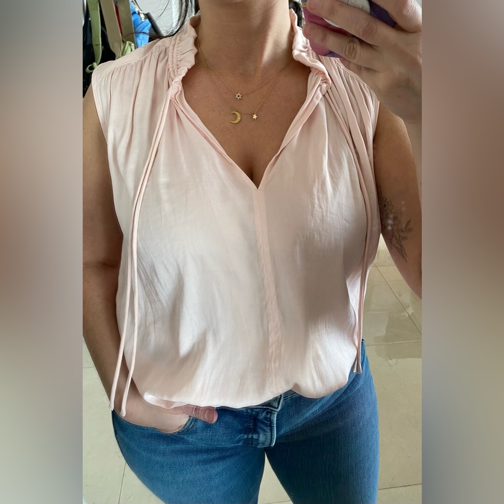 LOFT Blush Ruffle Blouse - Picture 4 of 7